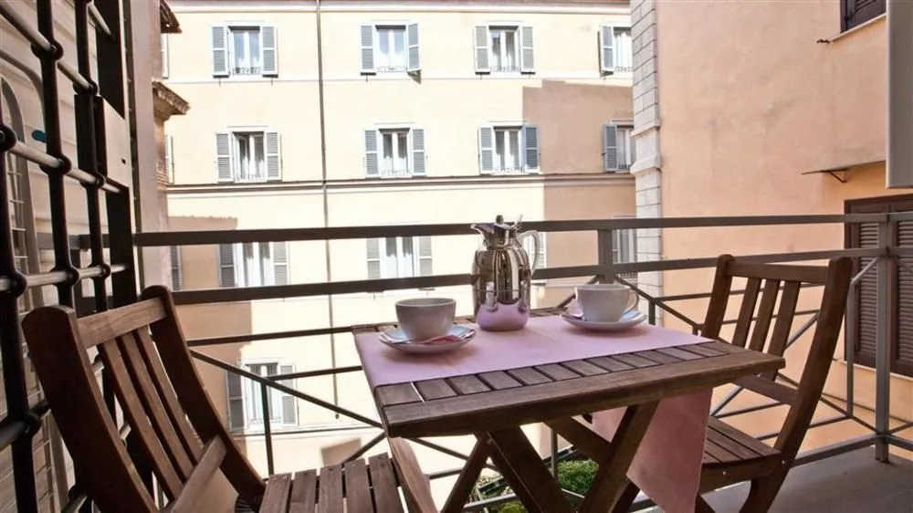 Rental in Rome Pantheon Suite