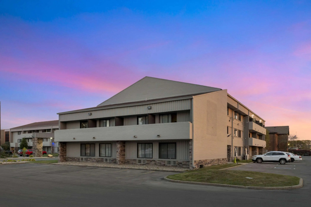 Comfort Inn & Suites Indianapolis Northwest - College Park