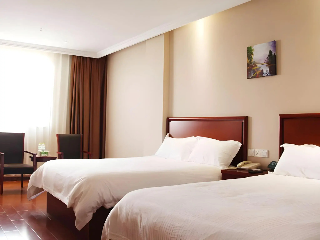 GreenTree Inn Qingdao Development District SDUST Express Hotel — фото