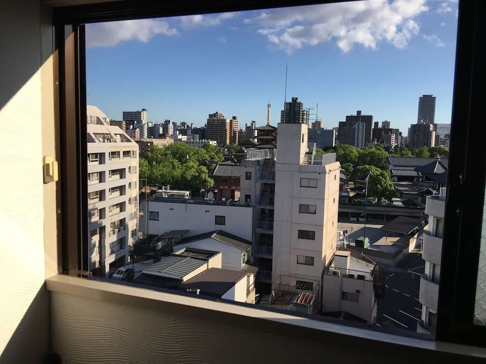 Sakura Hotel Tennoji 1