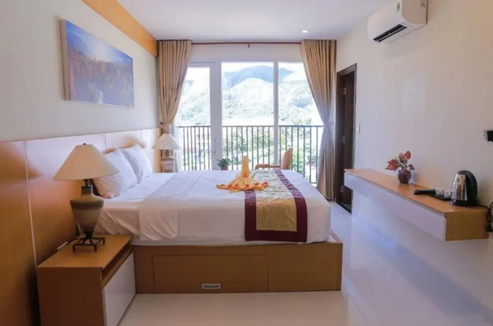 Superior room with mountain view