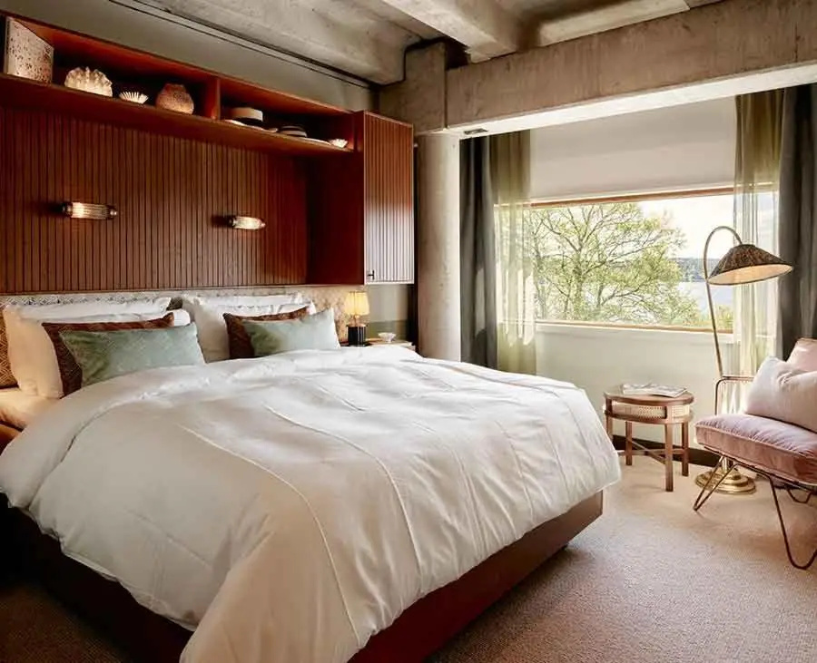 Deluxe Double room (full double bed)