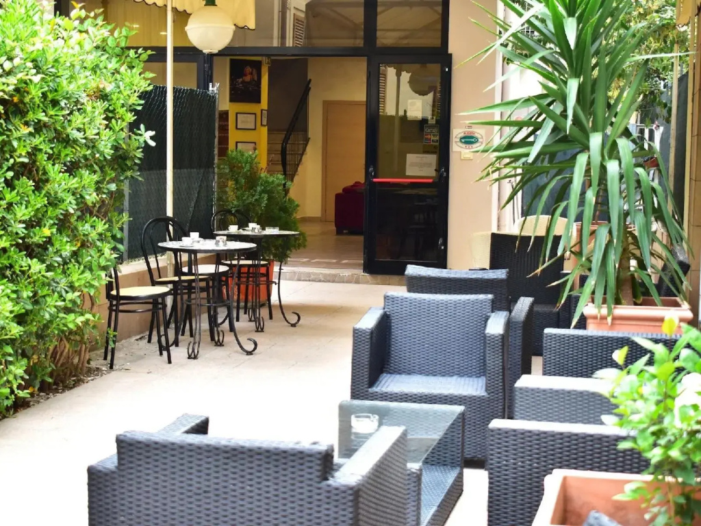 Hotel photo 16