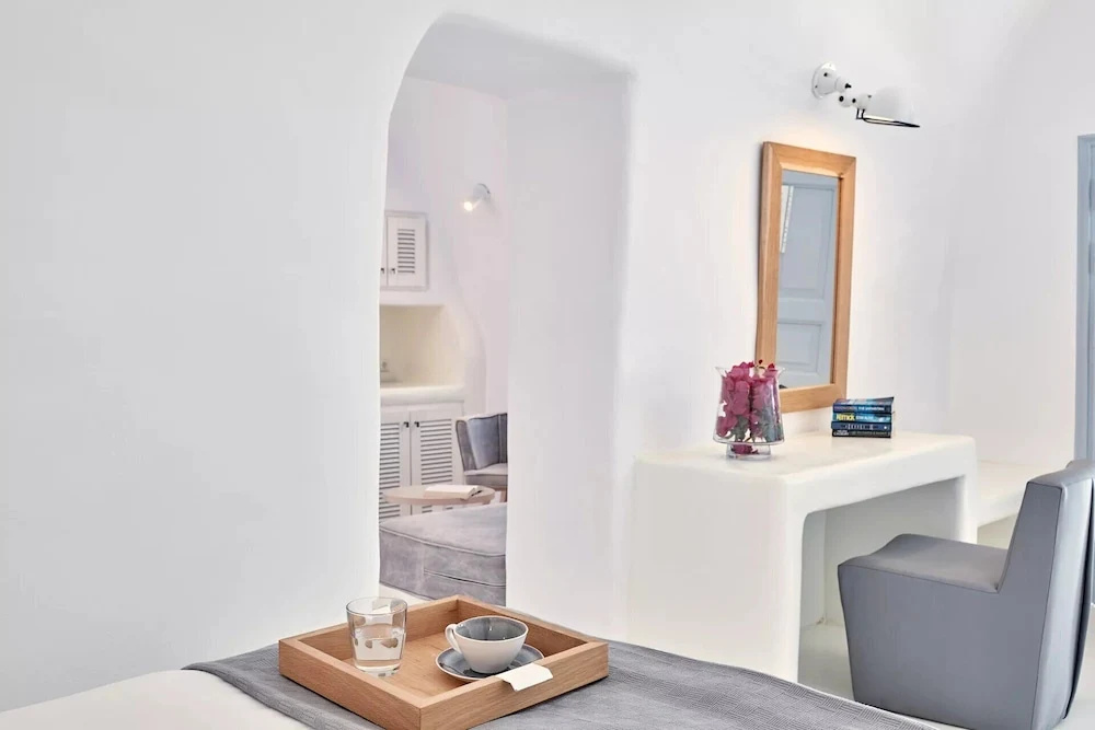 Deluxe room with balcony and with sea view