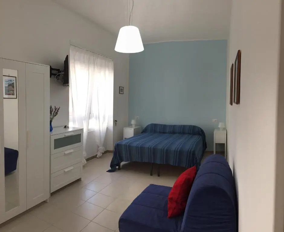 Standard Double room with balcony (full double bed)