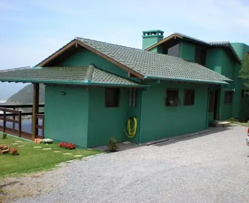 Casa Silveira a 400m da praia - condomínio fechado