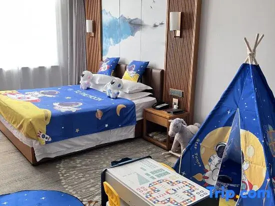 Standard Double Family room (full double bed)