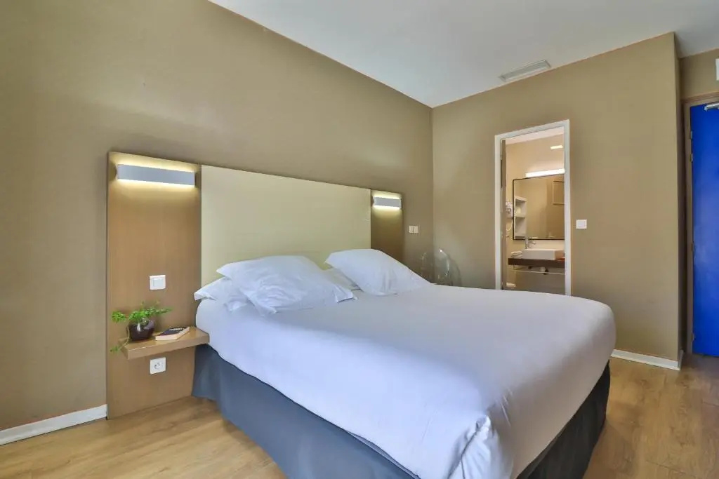 Hotel Amirauté - Chambres
