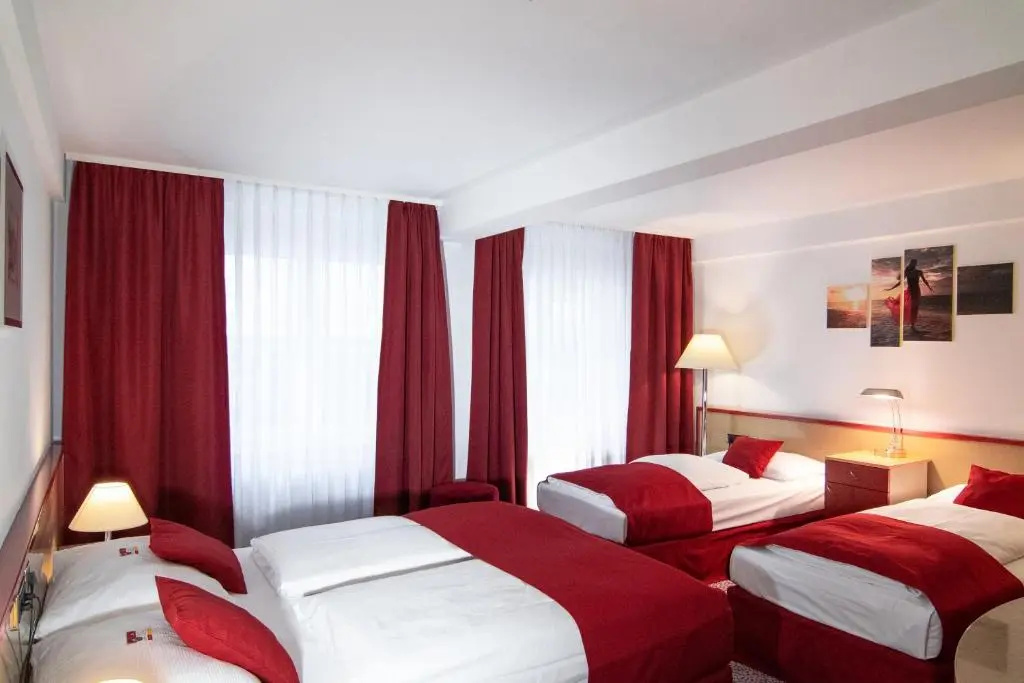 Standard Double Family room (full double bed)