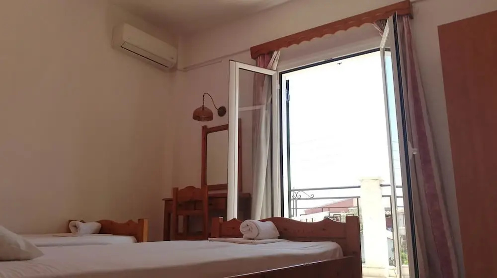 Economy room
