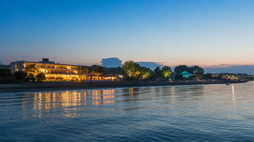 Beach & Waterfront