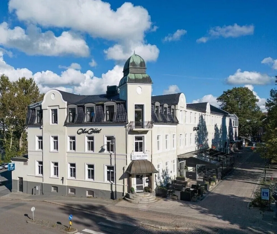 Moss Hotel & Apartments