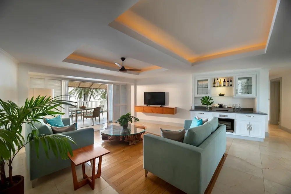 2 Bedrooms Deluxe Apartment with balcony and with ocean view