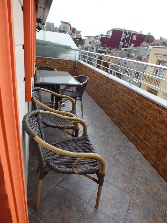 1 Bedroom Superior Triple room