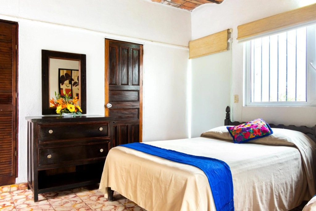Hotel Posada de Roger - Near Los Muertos Beach — 3