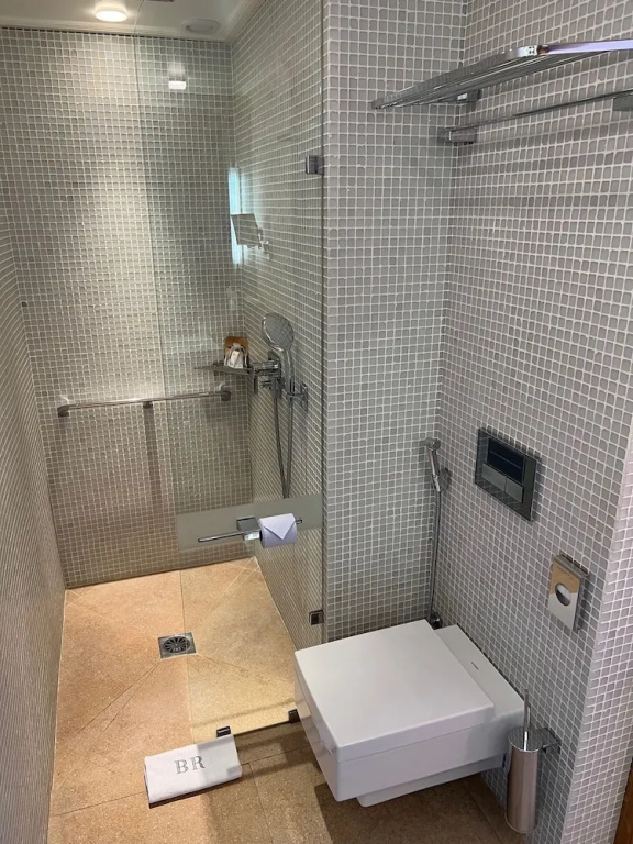 Standard Double room with garden view (full double bed)