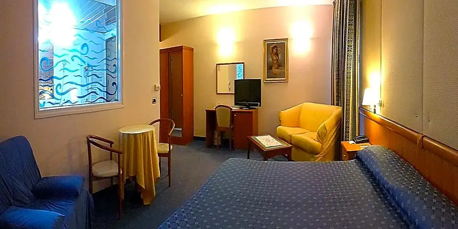 Hotel photo 7