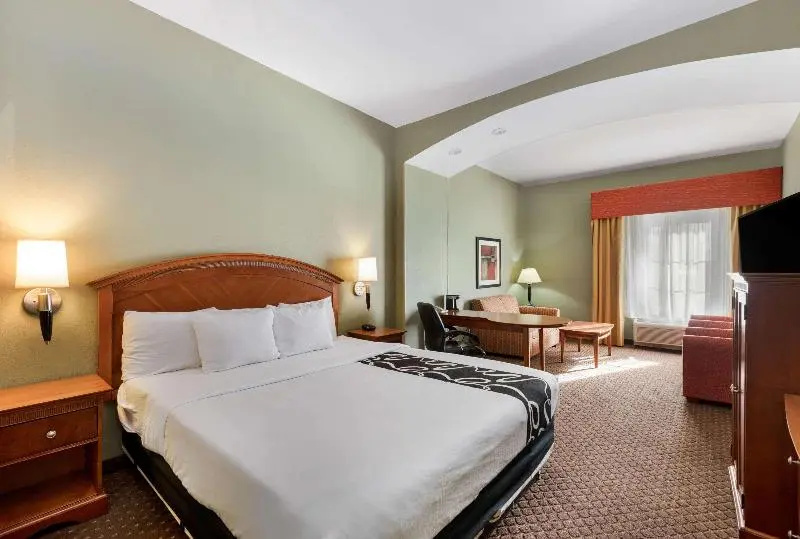 La Quinta Inn & Suites by Wyndham Olathe - Chambres