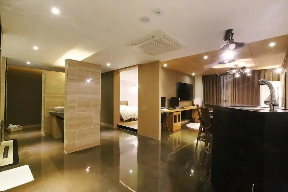 Hotel photo 13