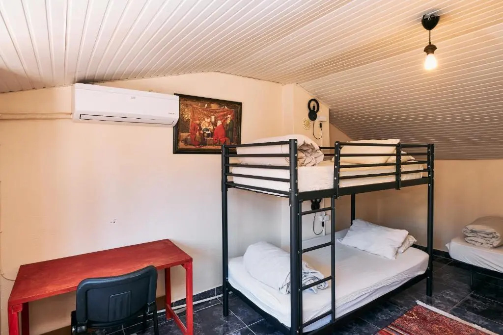 Bed in Dorm