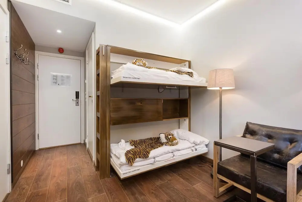 Standard Quadruple room with balcony