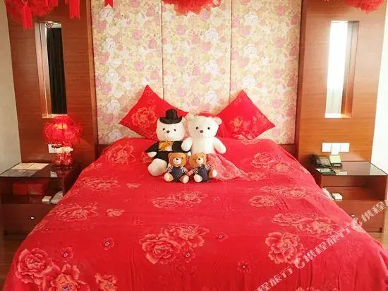 Iris Orchard All Suites Hotel (Tangshan Convention Center) - фото 4