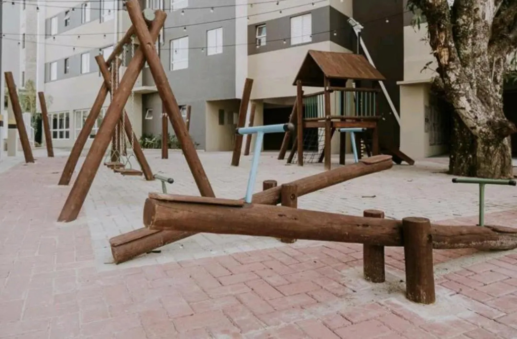 Jardim das Palmeiras II Home Resort JP2 Ubatuba - Apartamento com 2 Dorms, 1 Suíte, Condomínio com Piscinas, Sauna, Churrasqueira, Academia e Salão de Jogos