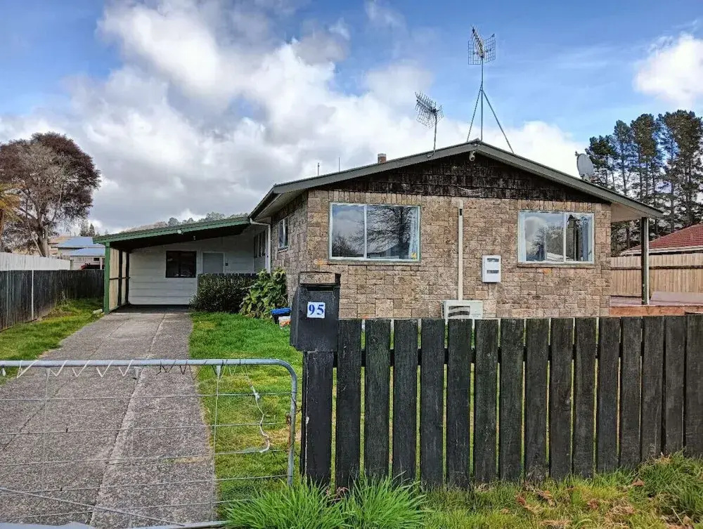 3 Bedroom House at 95 Aquirus Drive