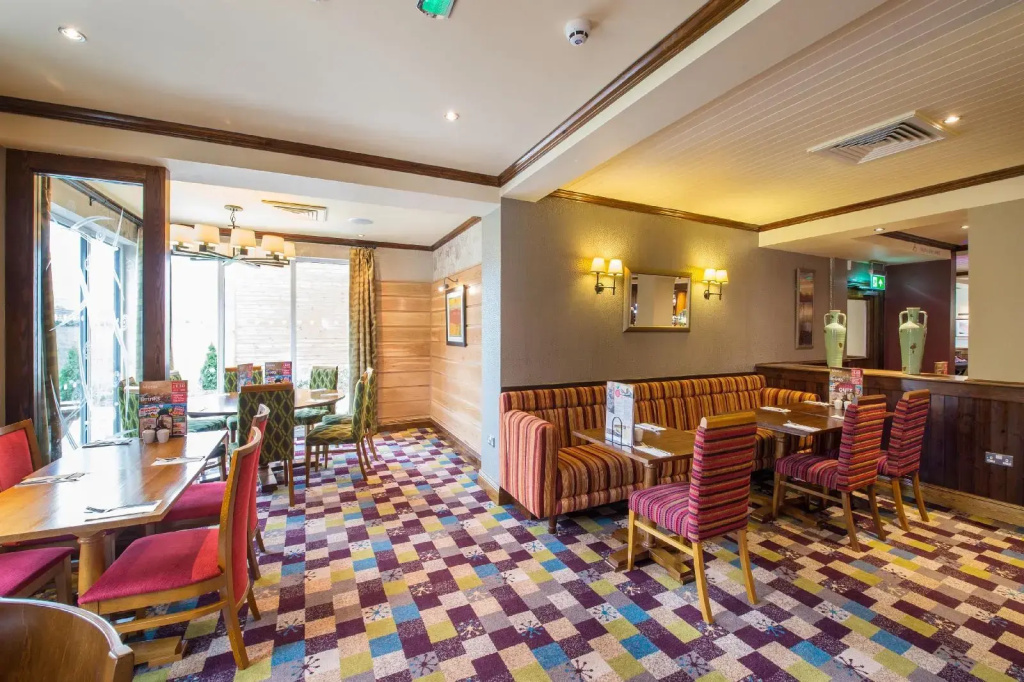 Premier Inn Stourbridge Town Centre - Général