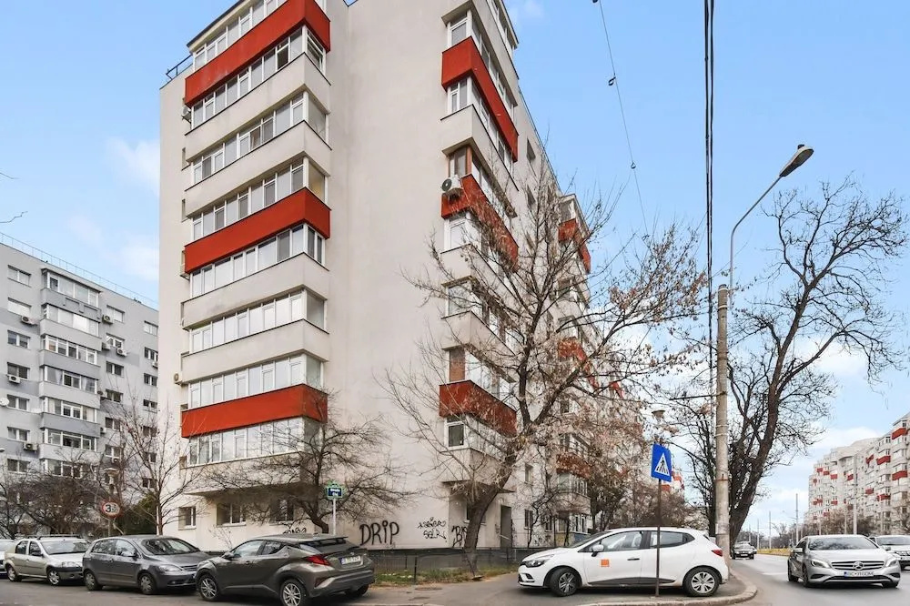 Apartment Turda Close to the Elias