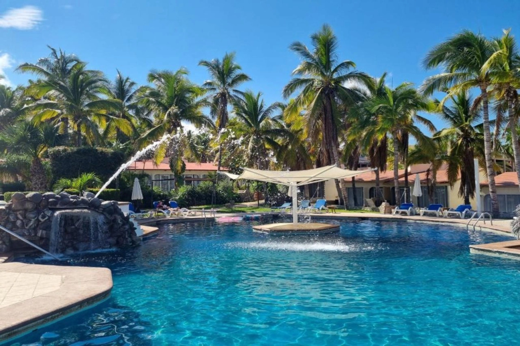 Buena Vista Oceanfront & Hot Springs Resort - Général