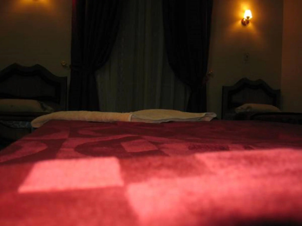 Standard Triple room with city view