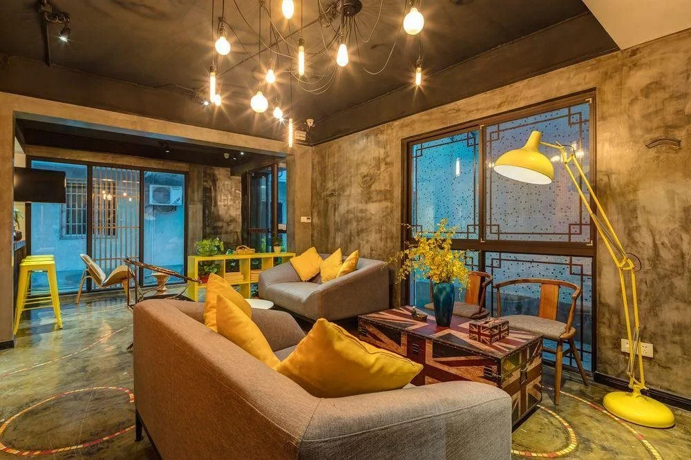 Lobby & Reception