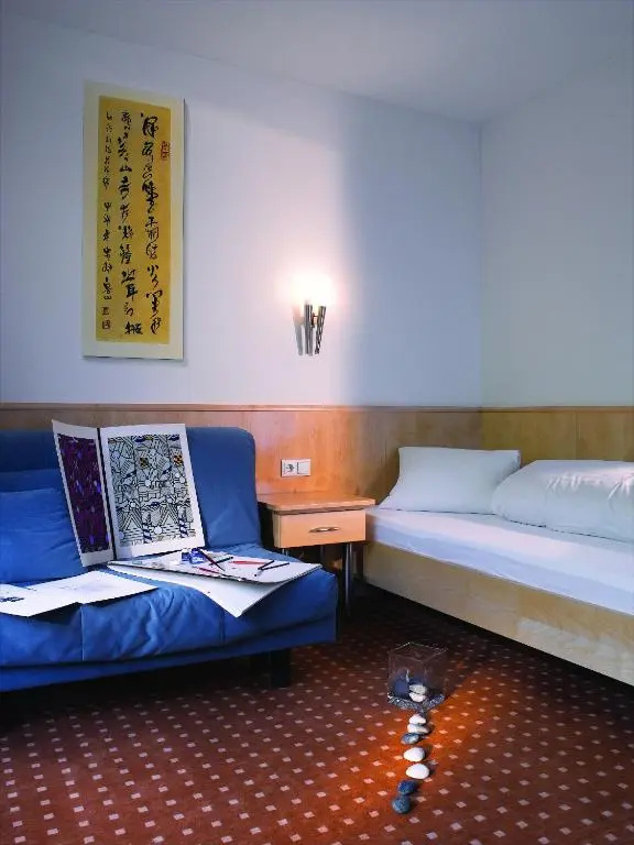 Comfort room