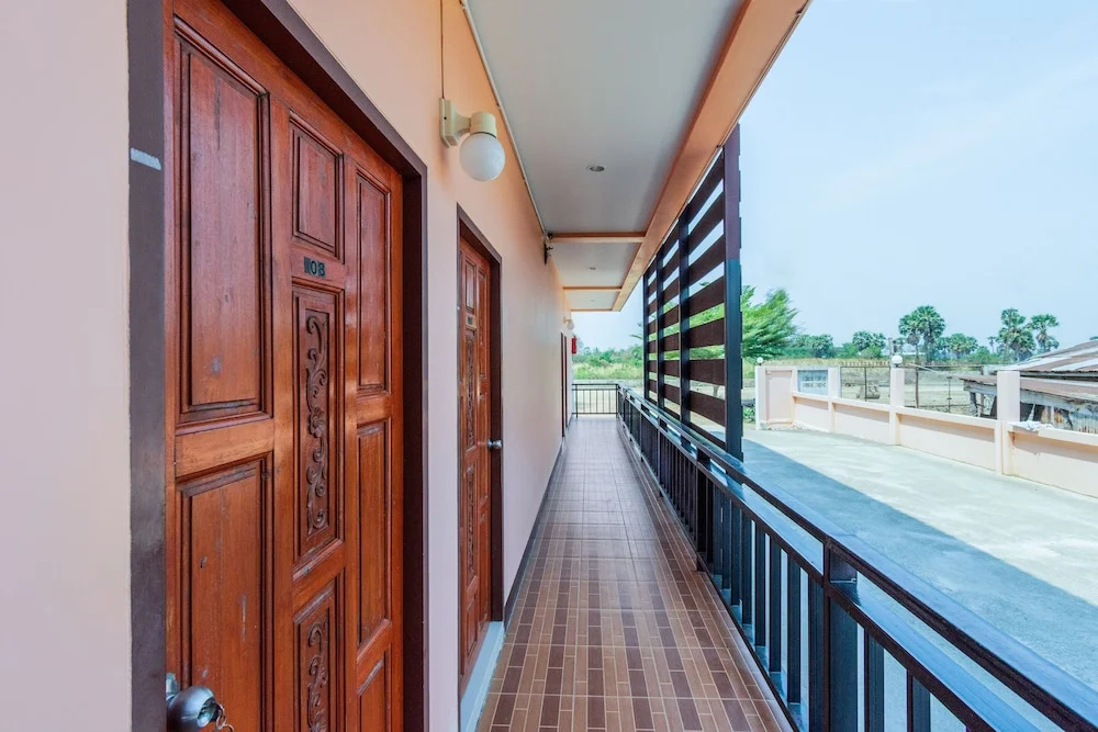 Balcony & Terrace