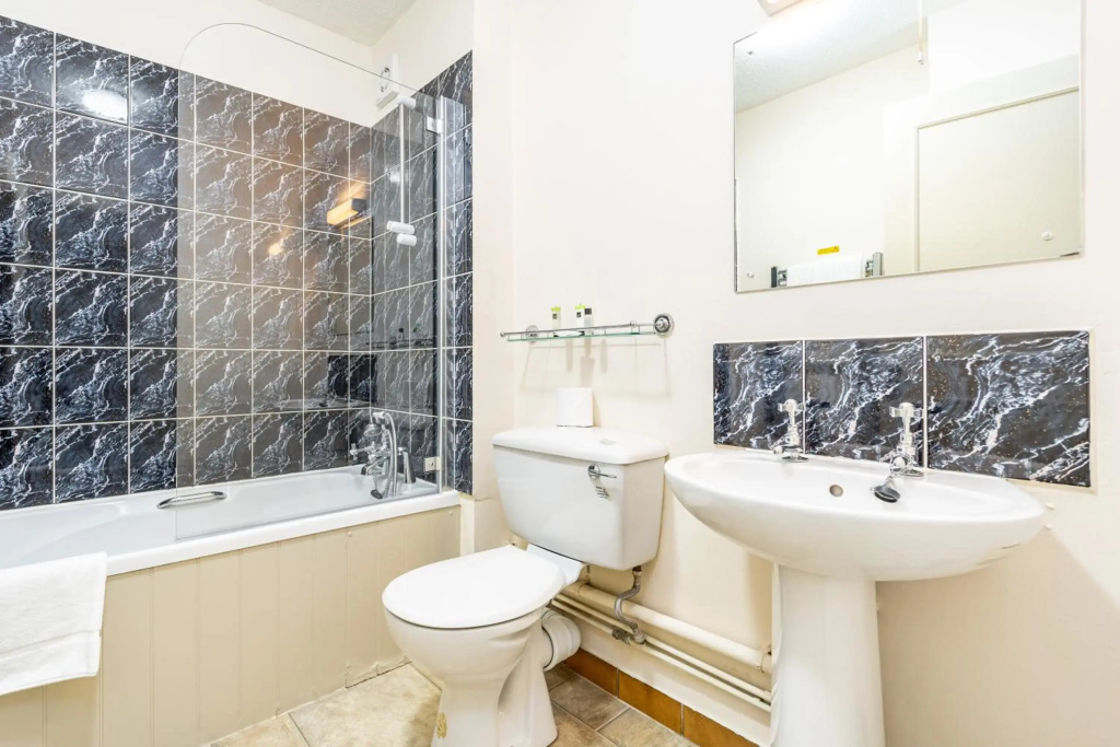 Best Western Limpley Stoke Hotel - Général