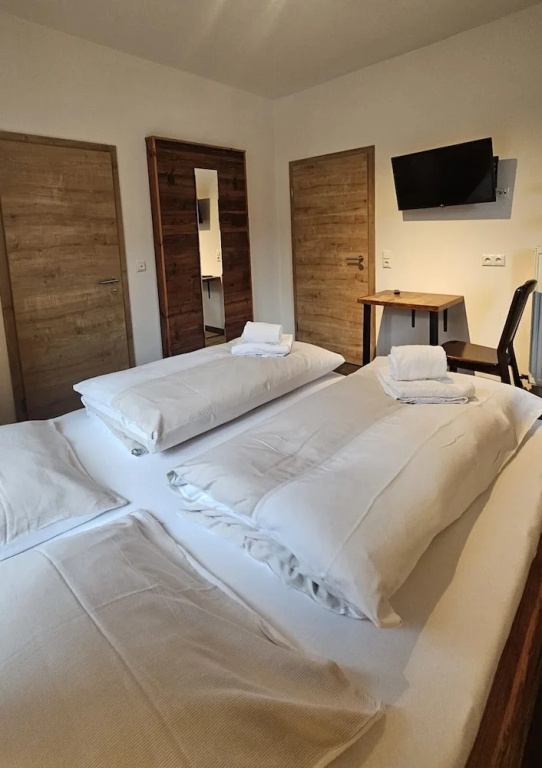 Economy Double room (full double bed)