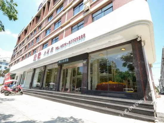 NOMC Hotel
