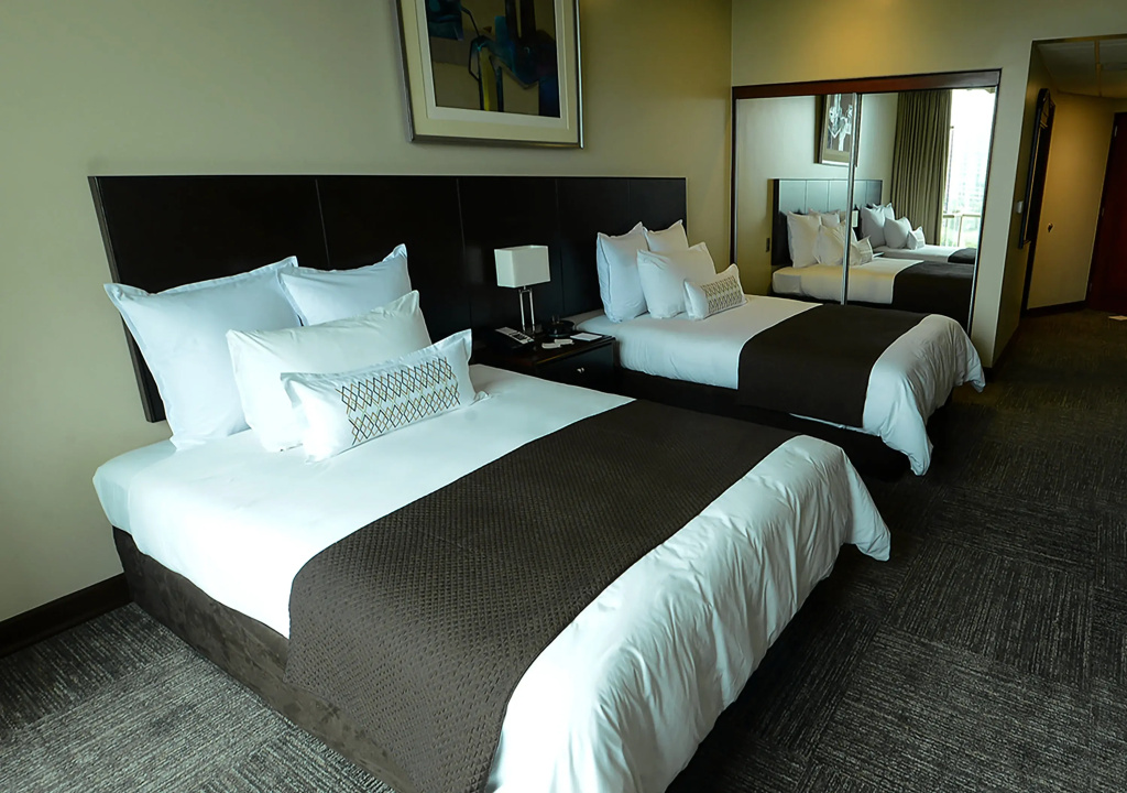 Delfines Hotel & Convention Center