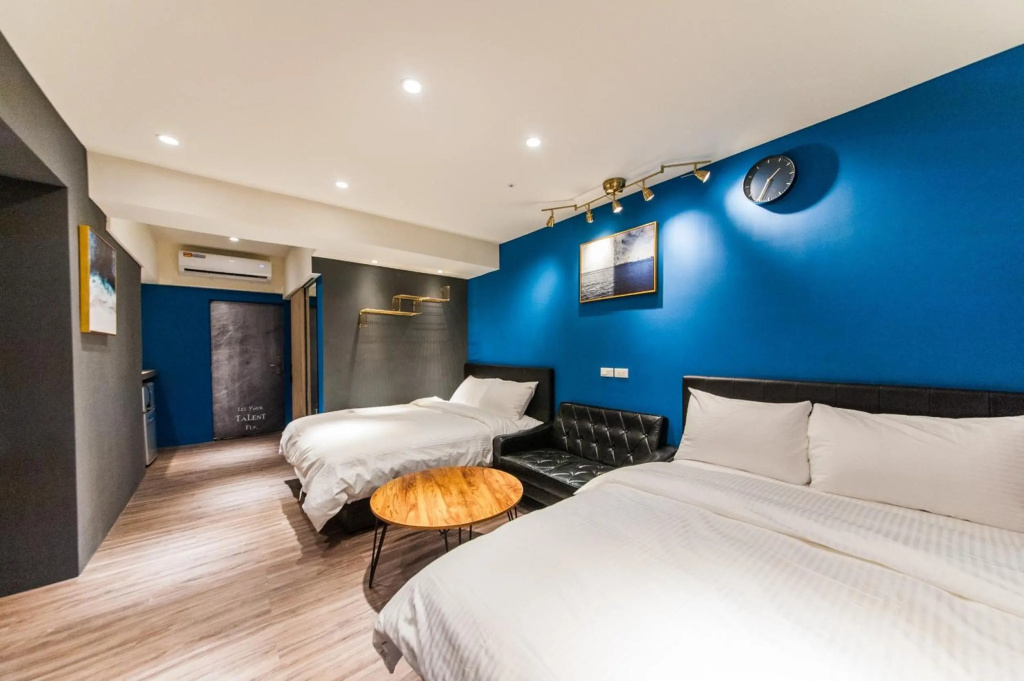 Air Travel inn
