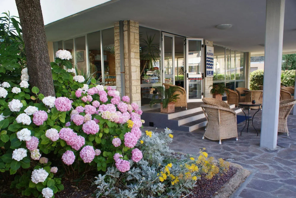 Hotel photo 16