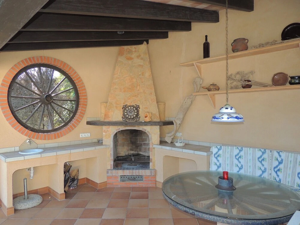 Charming Villa With Private Pool and air Conditioning, Near the Beach