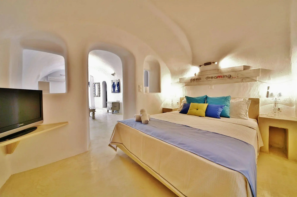 Chroma Suites