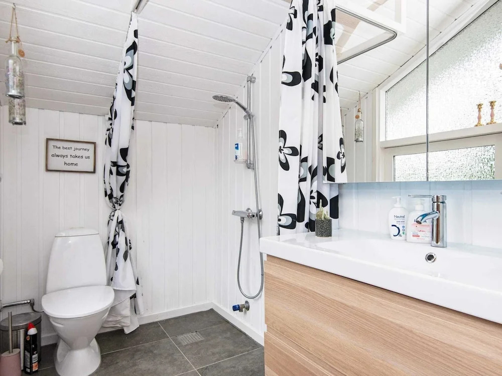 6 Person Holiday Home in Brovst - фото 8