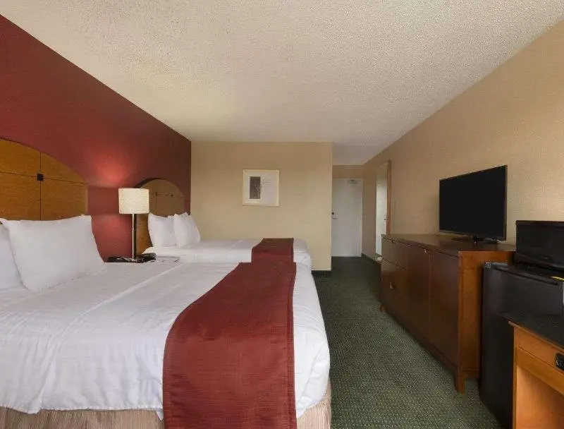 Standard Quadruple room with balcony