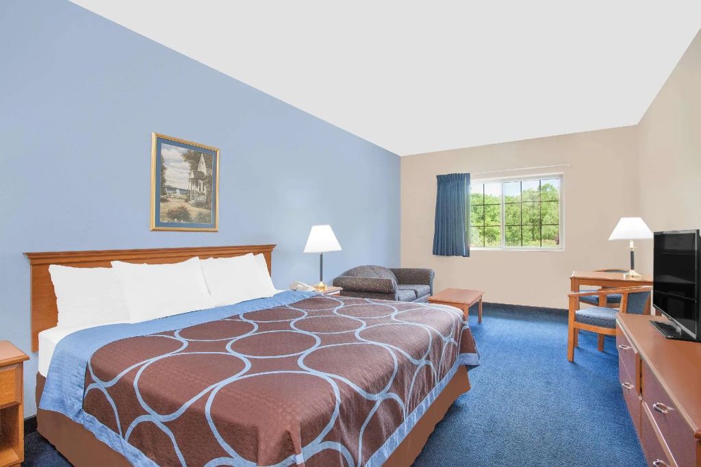 Standard Double room (full double bed)