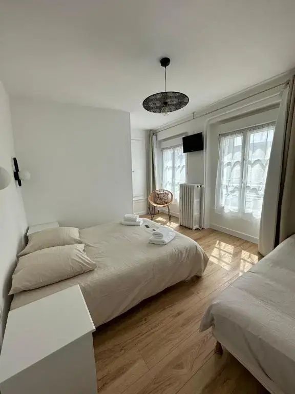 Voir la photo 2 — Hôtel du Paradis