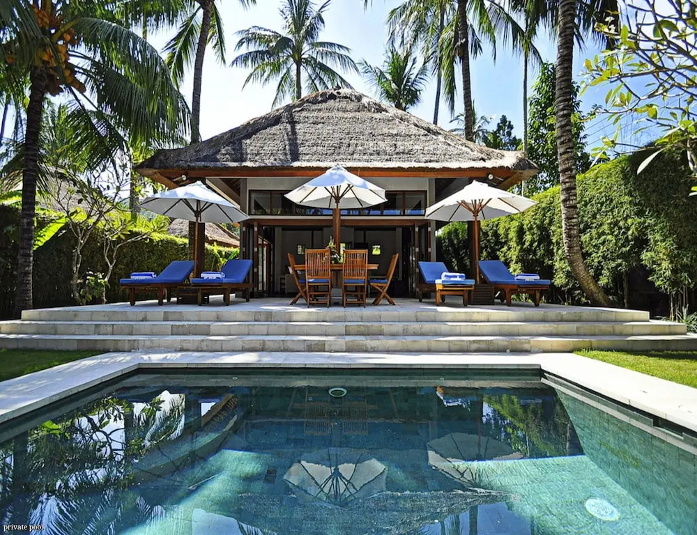 Two Bedrooms Villa With Private Pool, Large Landscape Garden and Kitchen