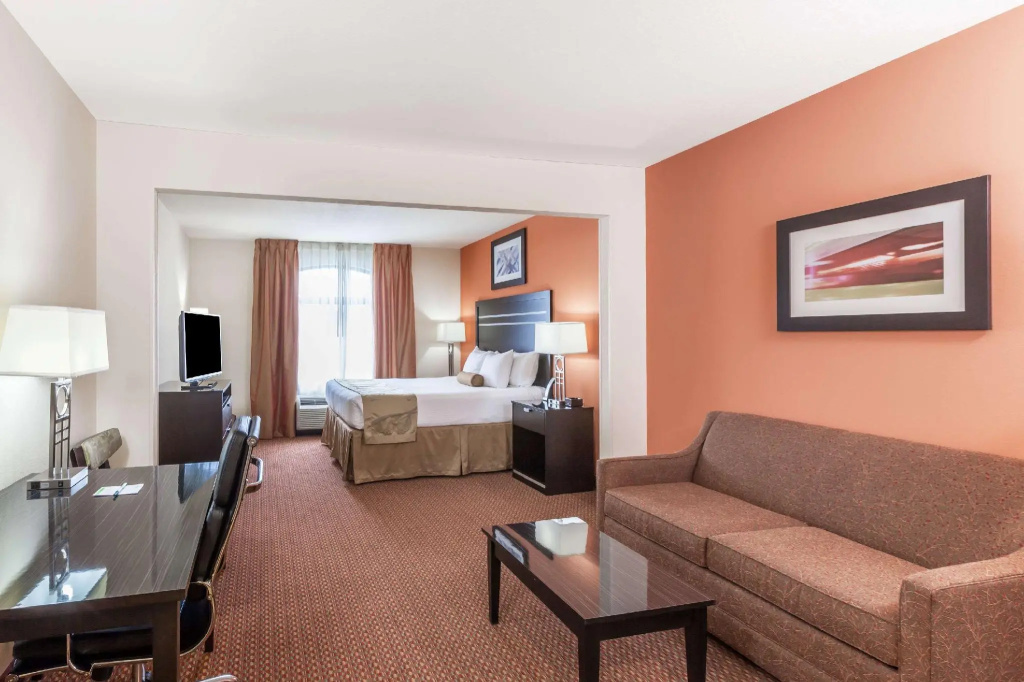 La Quinta Inn & Suites by Wyndham Tulsa Midtown Hotel - Chambres