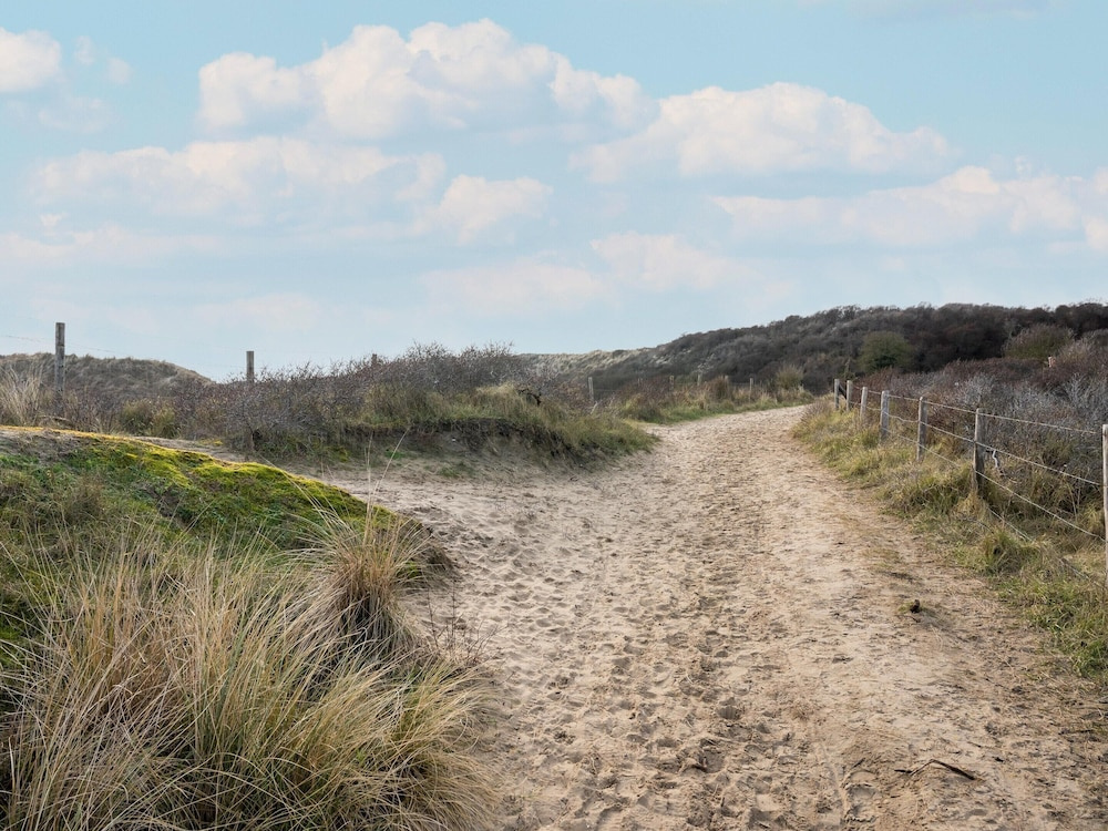 Relax in Your Holiday Home With Sauna, Near the Beach of Noordwijk